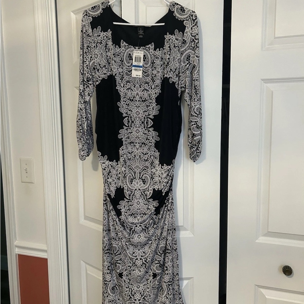 INC International Concepts Black and White Bodycon Dress 3/4 Sleeve Crew Neck
